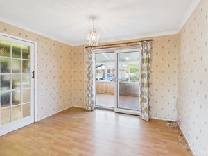 Dining- click for photo gallery